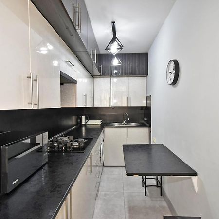 Luxury Spacious Apartment On Saryan Street.Centre Erevan Esterno foto